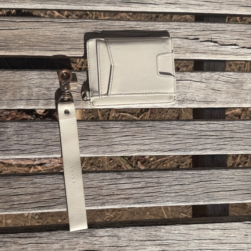 Andar Denner Wallet in Cream Leather